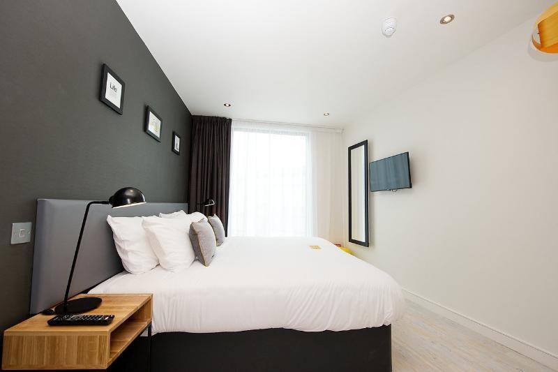 Aparthotel Staycity Waterfront 4*
